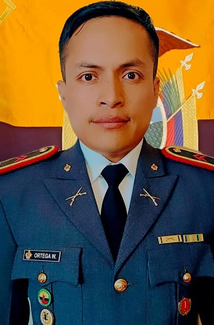 Foto de William Ortega Toledo en uniforme militar